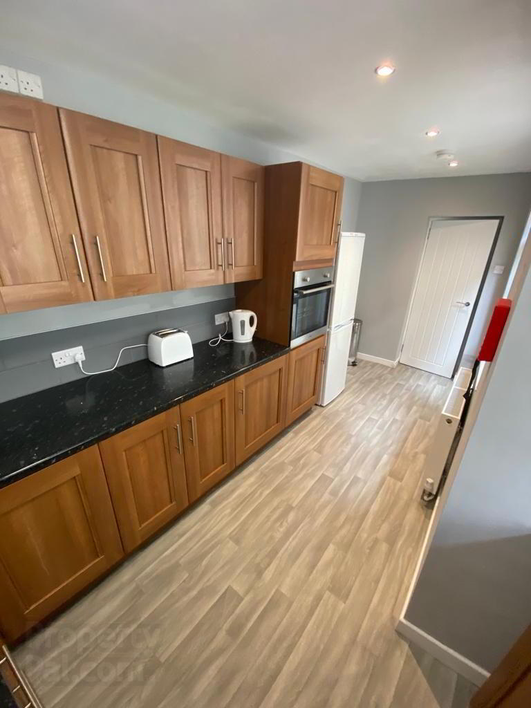 (hmo Registered), 251 Roden Street 8 of 20