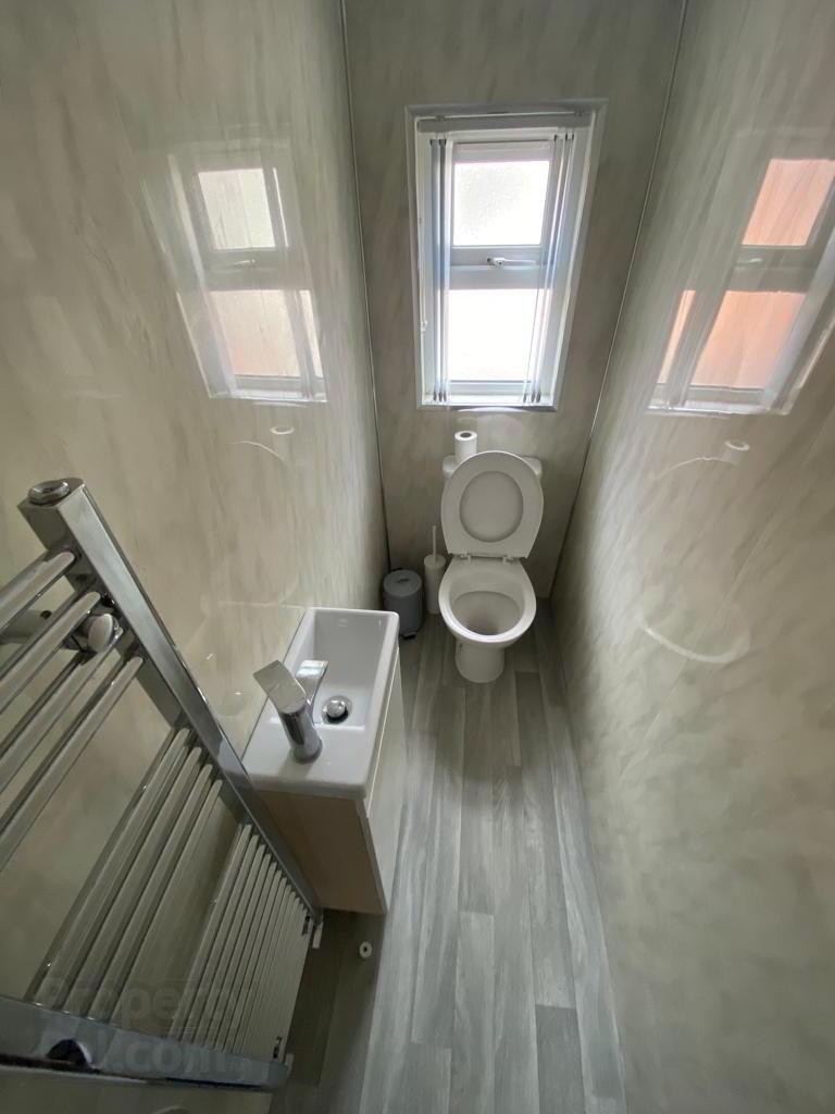 (hmo Registered), 251 Roden Street 11 of 20