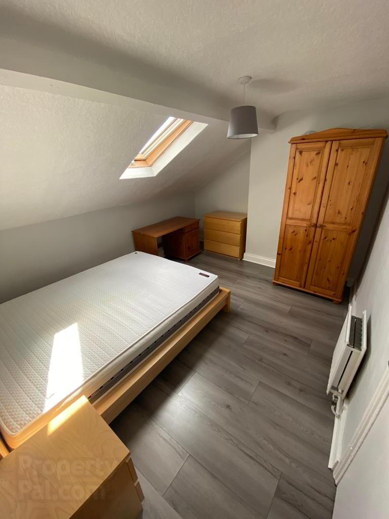(hmo Registered), 251 Roden Street 19 of 20