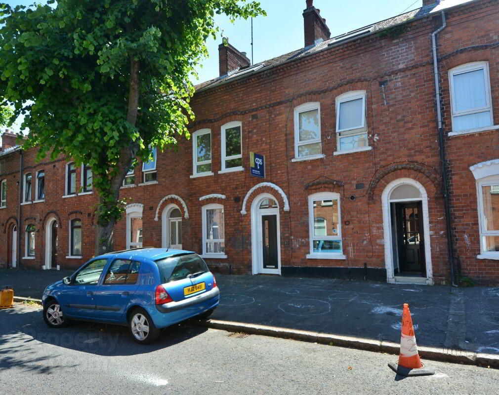 27 Balfour Avenue ( NOT HMO Registered) 1 of 11