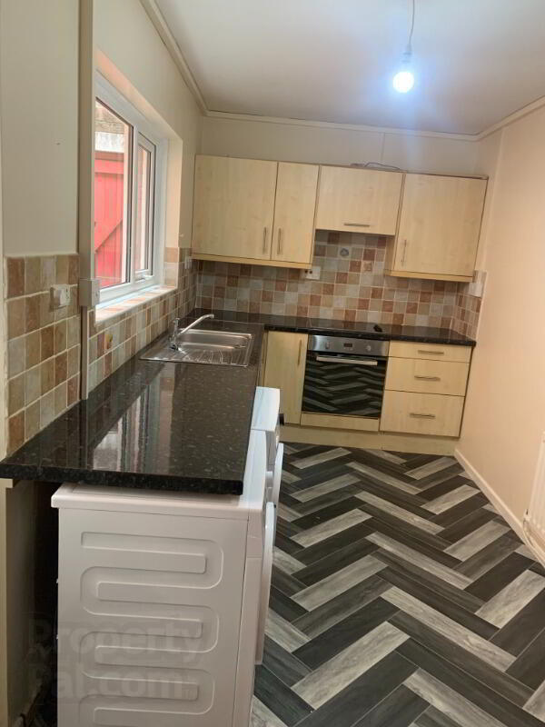 27 Balfour Avenue ( NOT HMO Registered) 9 of 11