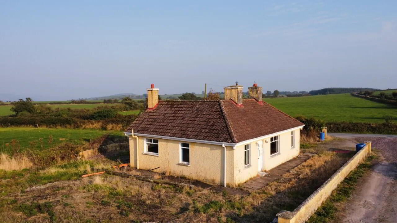 Crossroads House, Ballyvadona