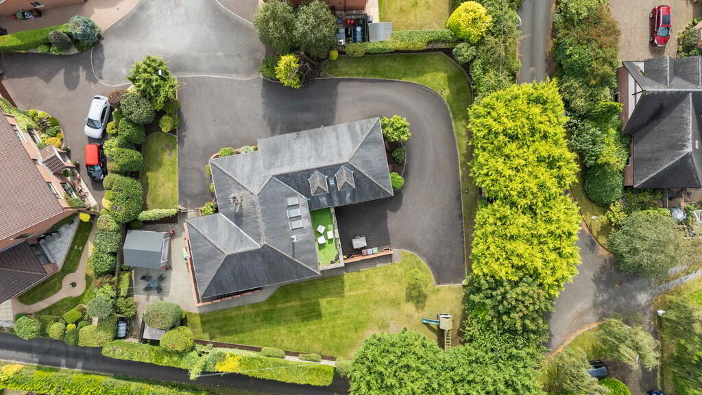 6 Gowan Heights 47 of 51