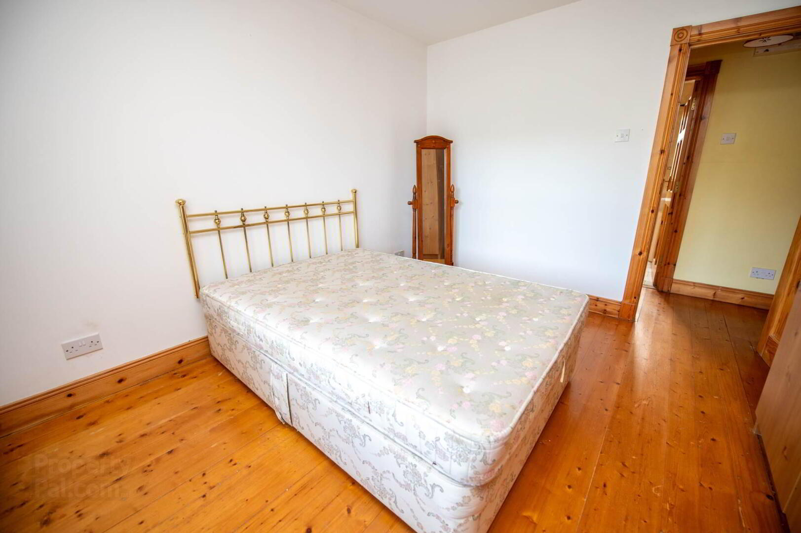 2 Milltown Mews 16 of 37