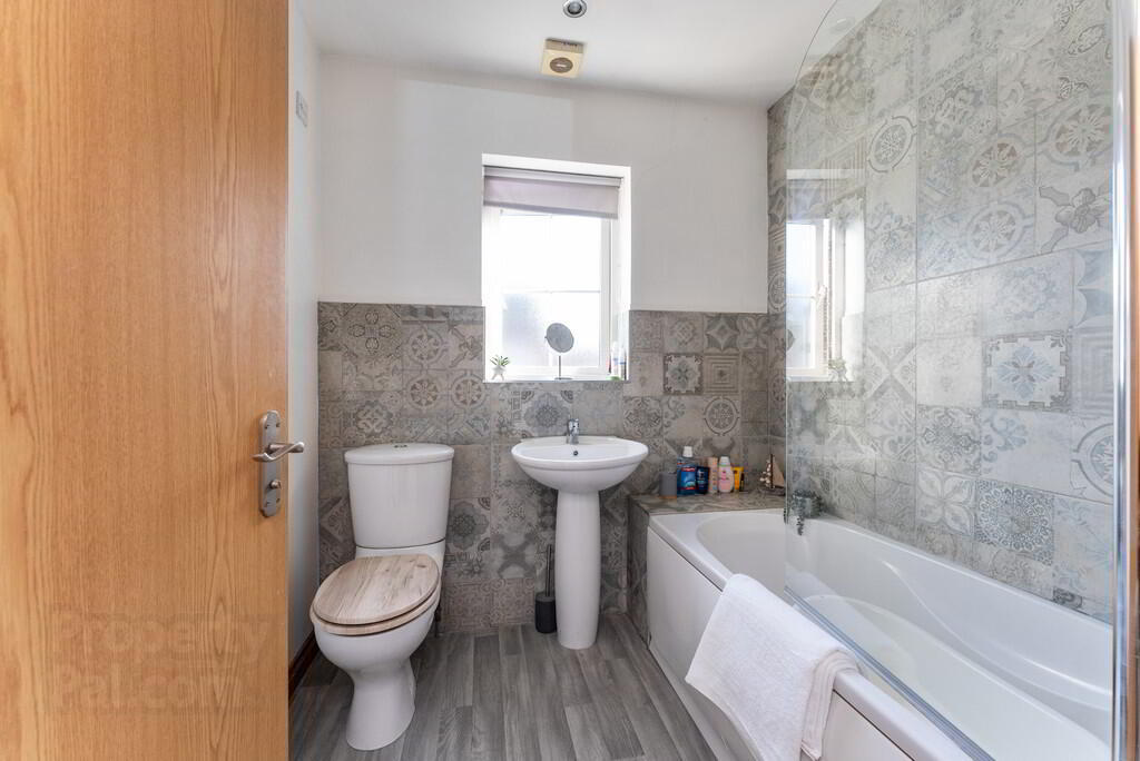 11 Lewis Avenue 14 of 17