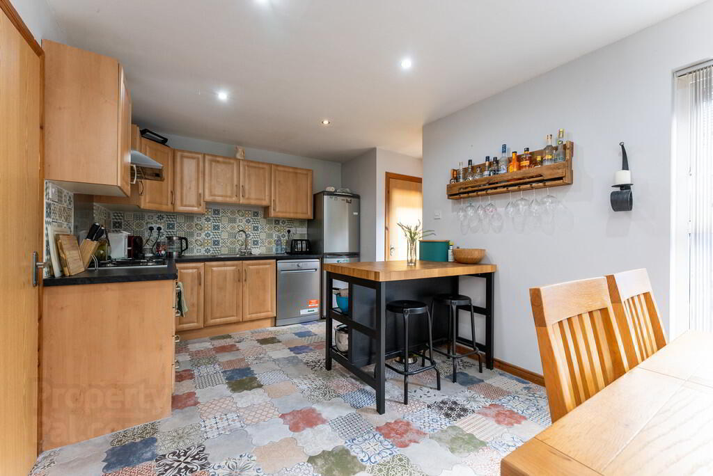 11 Lewis Avenue 7 of 17