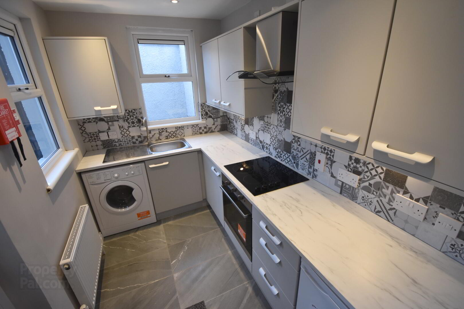 (hmo Registered), 67 Alexandra Park Avenue 9 of 28