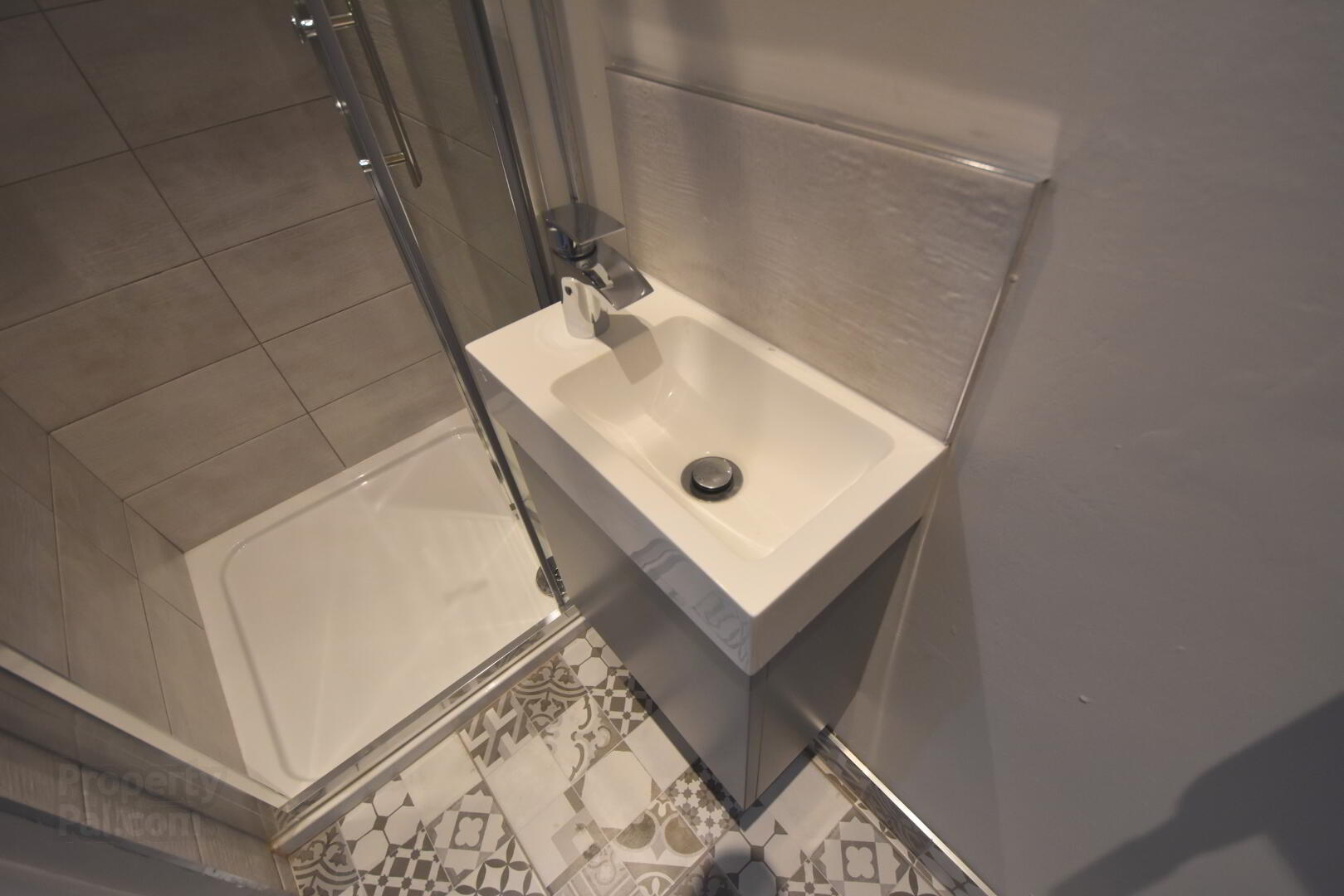 (hmo Registered), 67 Alexandra Park Avenue 14 of 28