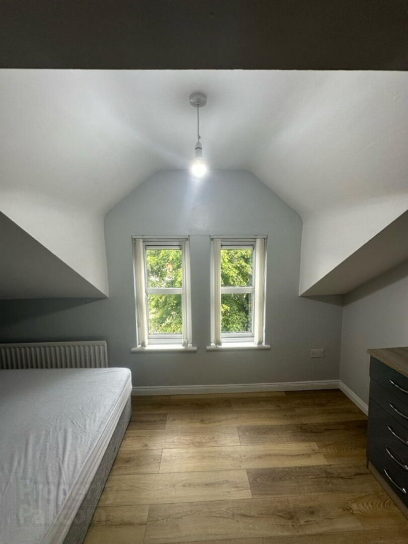 (hmo Registered), 67 Alexandra Park Avenue 20 of 28