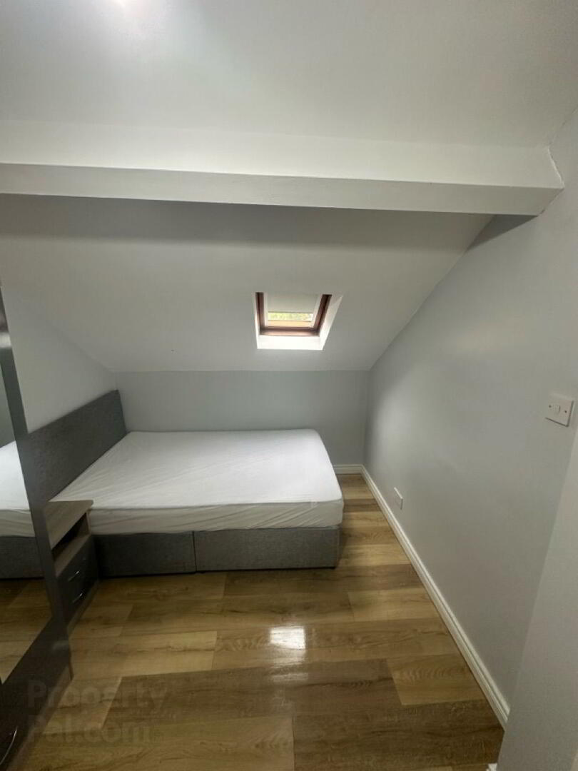 (hmo Registered), 67 Alexandra Park Avenue 23 of 28