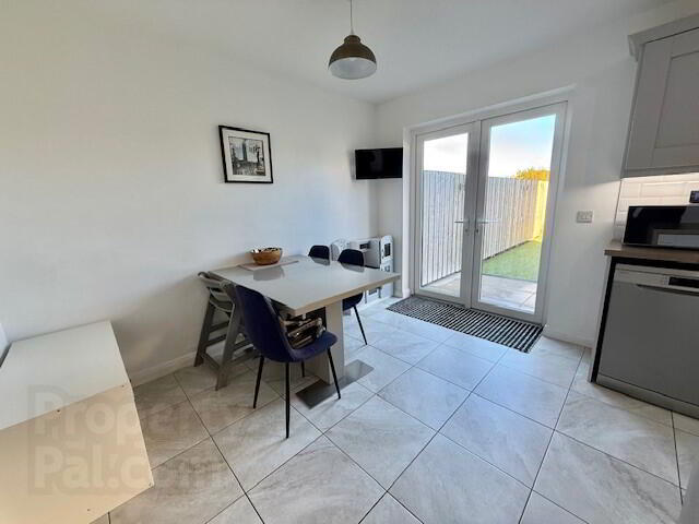 22 Ashbrook Court 7 of 17