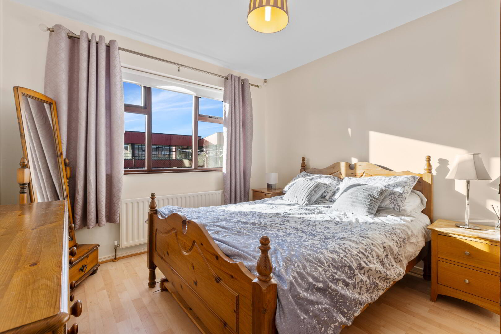 20 Farm Lodge Avenue 9 of 19