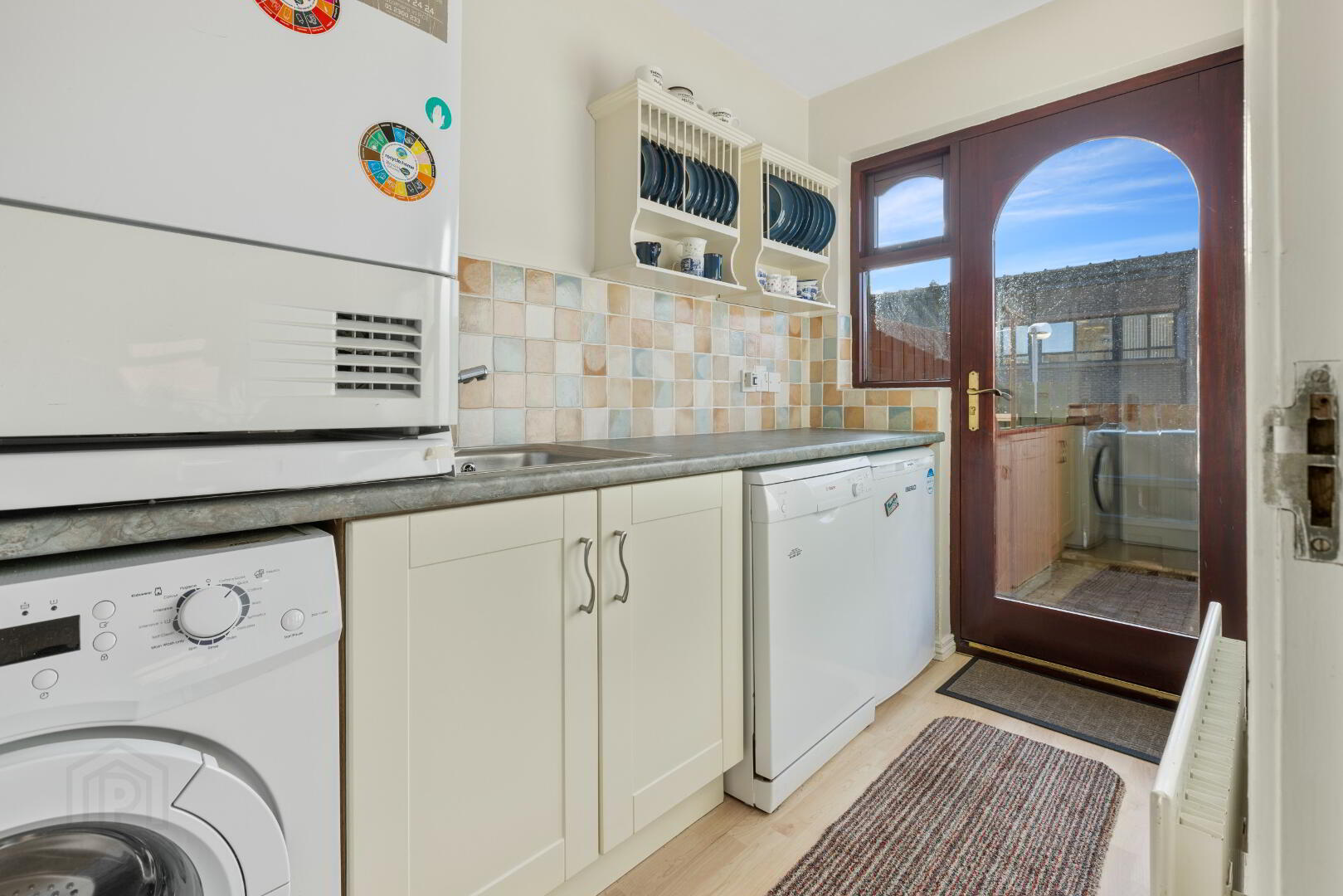 20 Farm Lodge Avenue 7 of 19