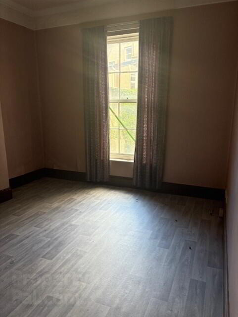 property description image