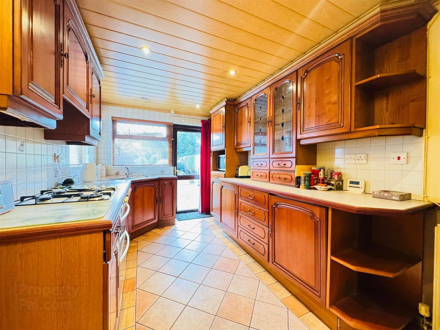 12 Swanston Road North 6 of 21