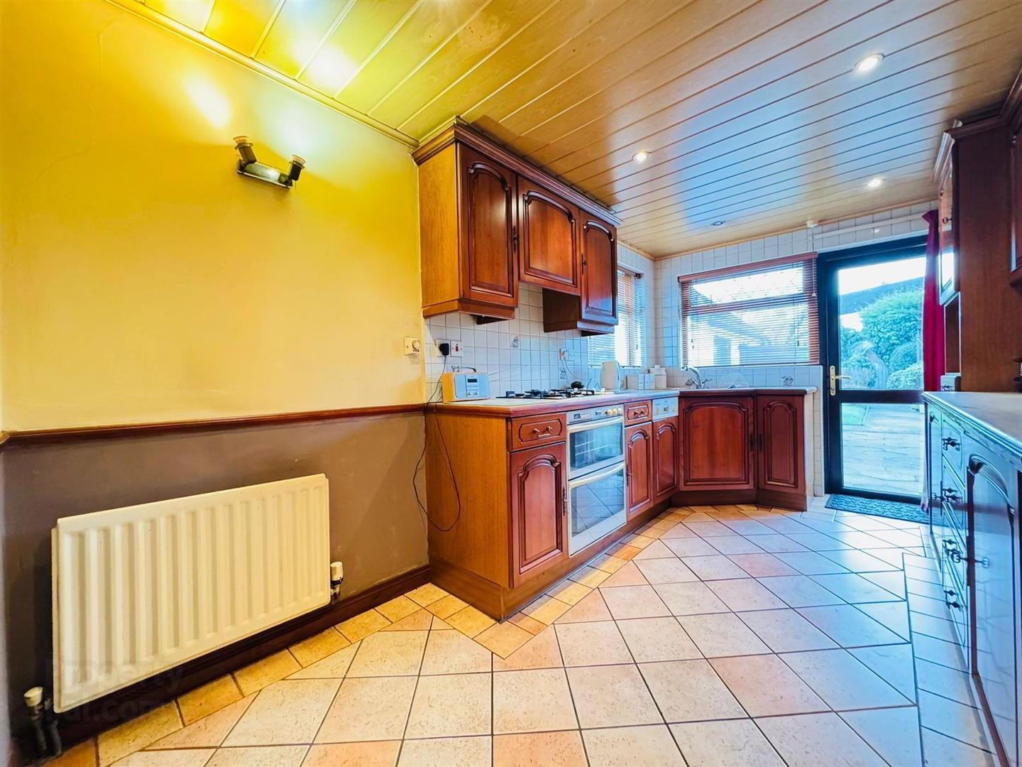 12 Swanston Road North 7 of 21
