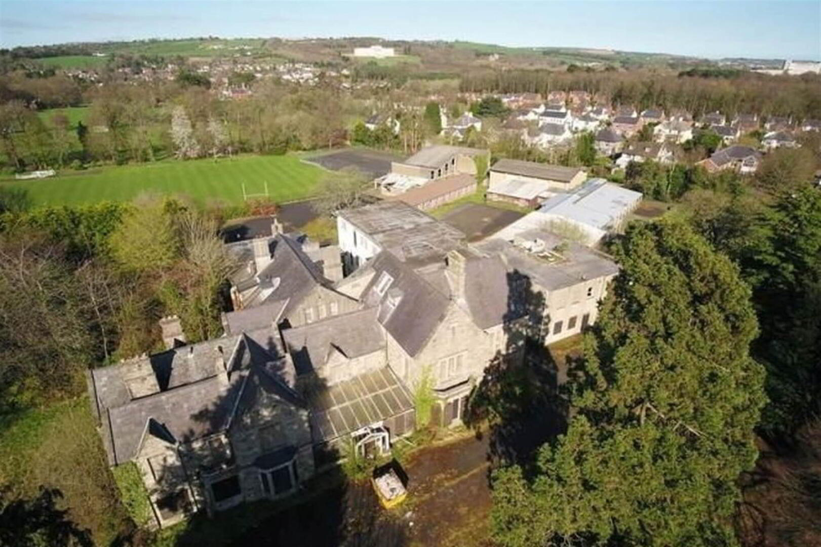 Former Cabin Hill School, 562 Upper Newtownards Road