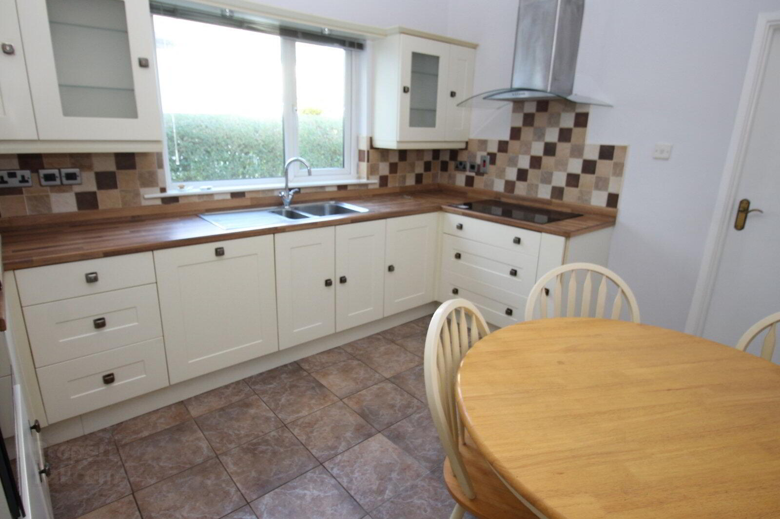 3 Windsor Avenue 6 of 12