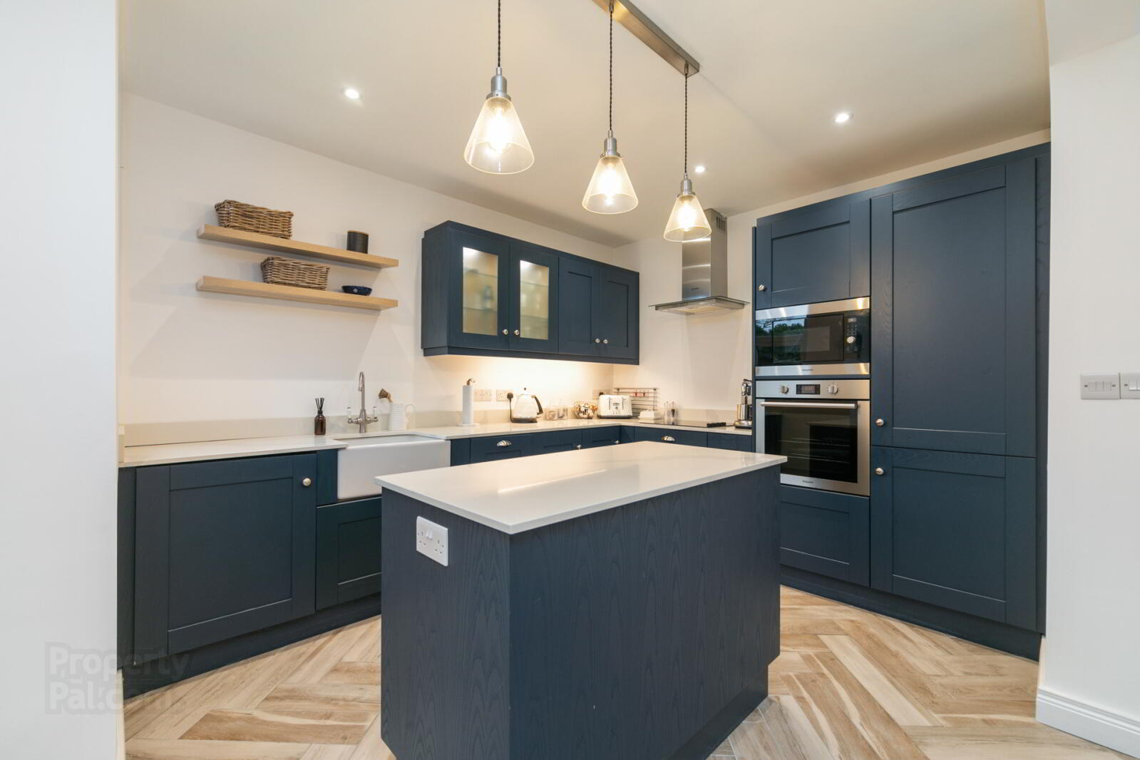 13 Kirkliston Gardens 5 of 21