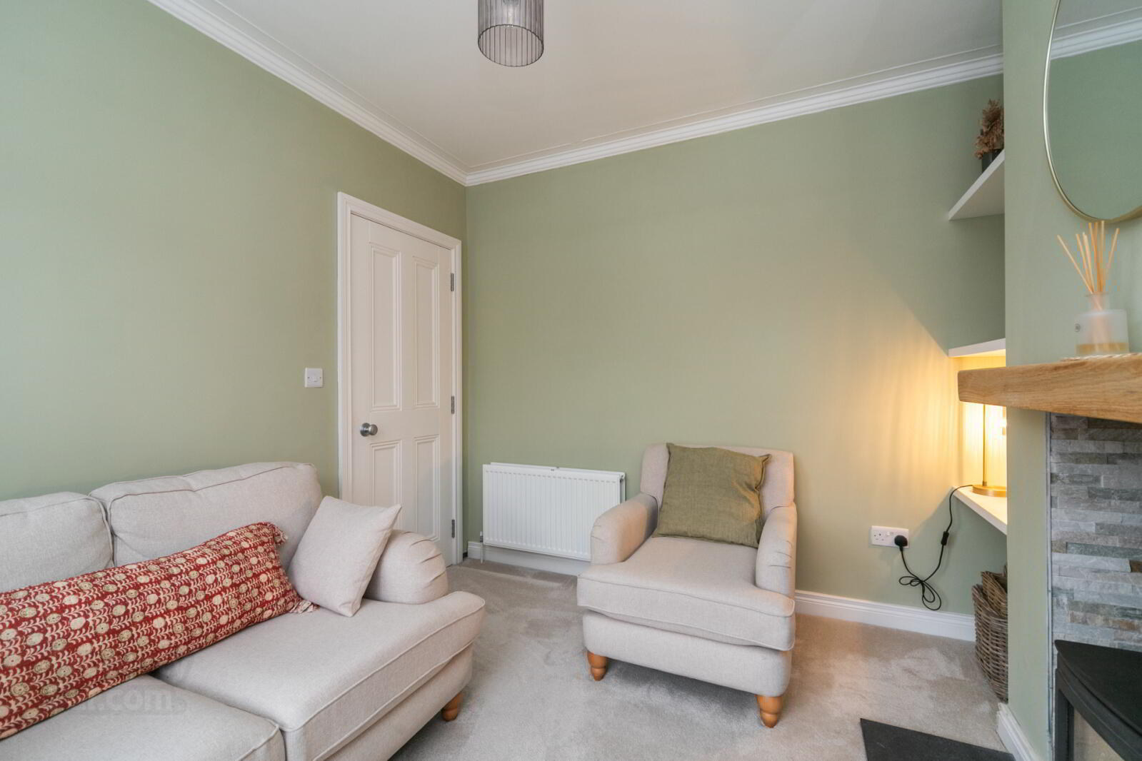 13 Kirkliston Gardens 4 of 21