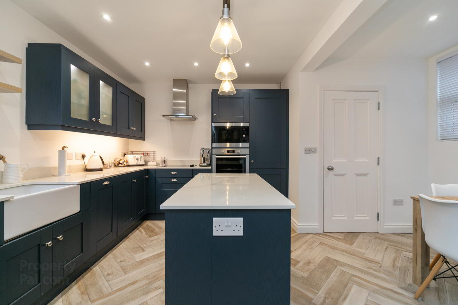 13 Kirkliston Gardens 6 of 21