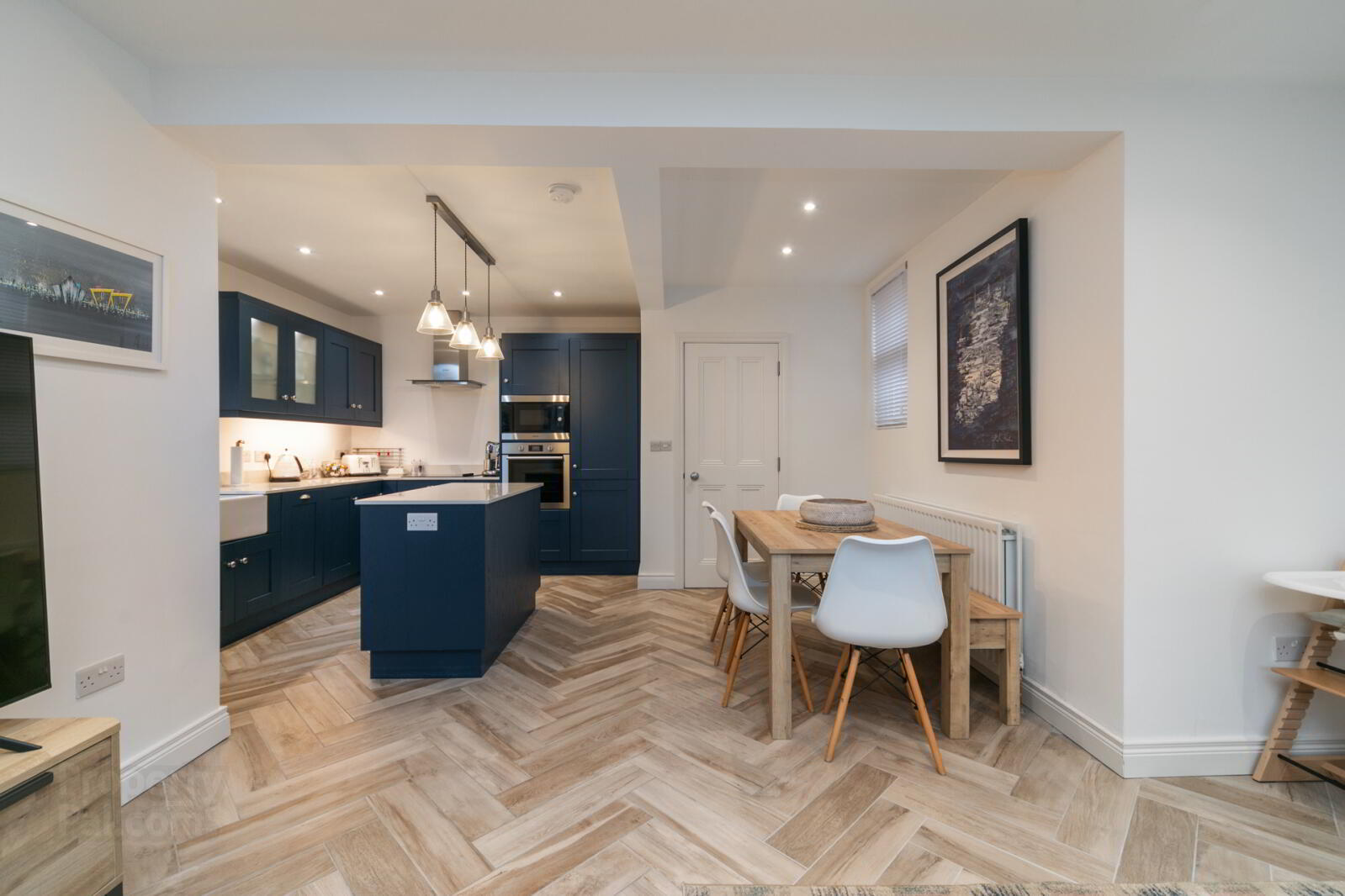 13 Kirkliston Gardens 10 of 21