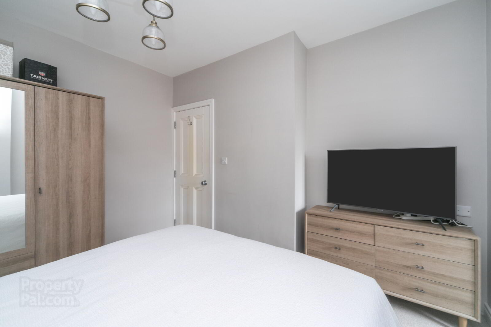 13 Kirkliston Gardens 13 of 21