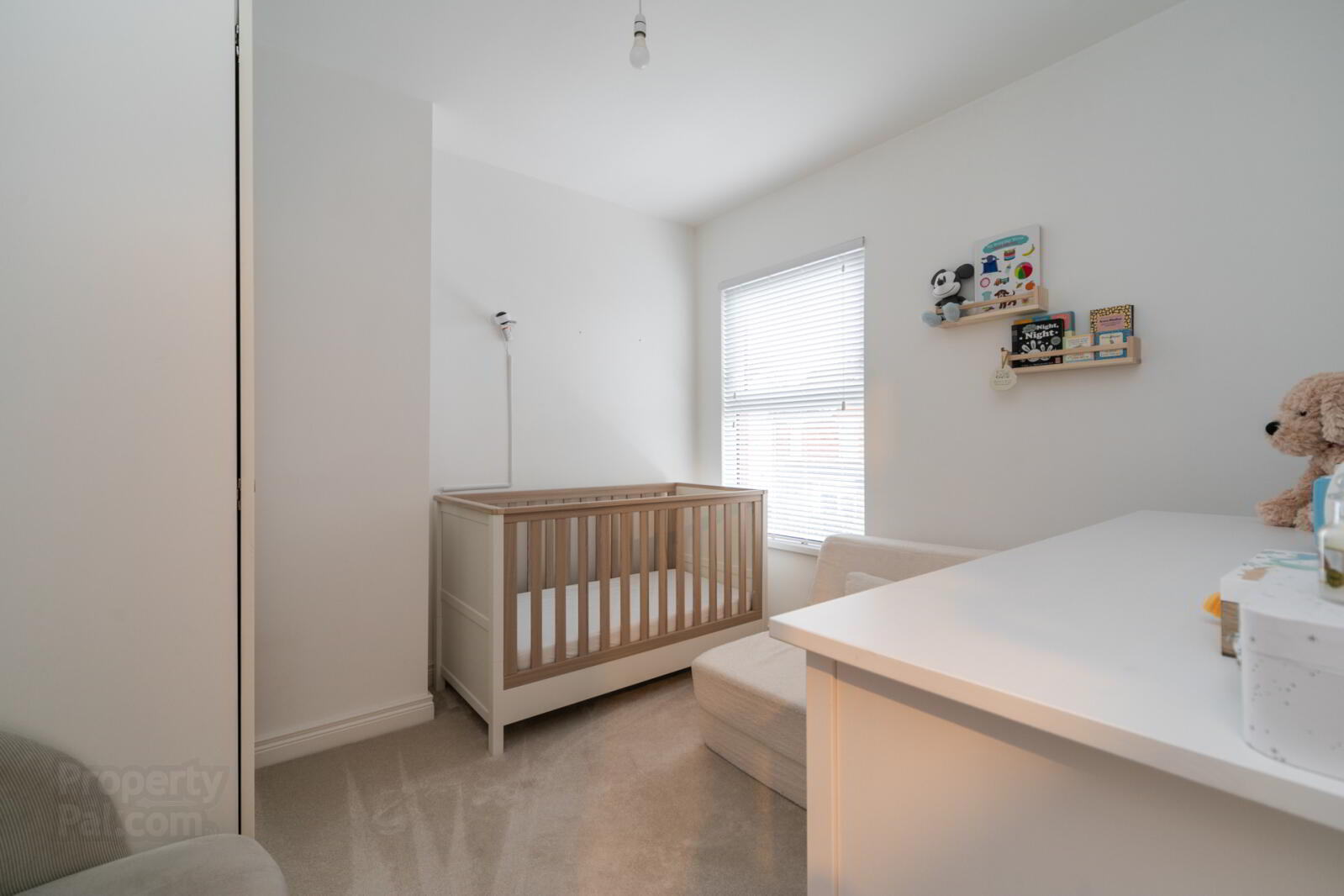 13 Kirkliston Gardens 15 of 21