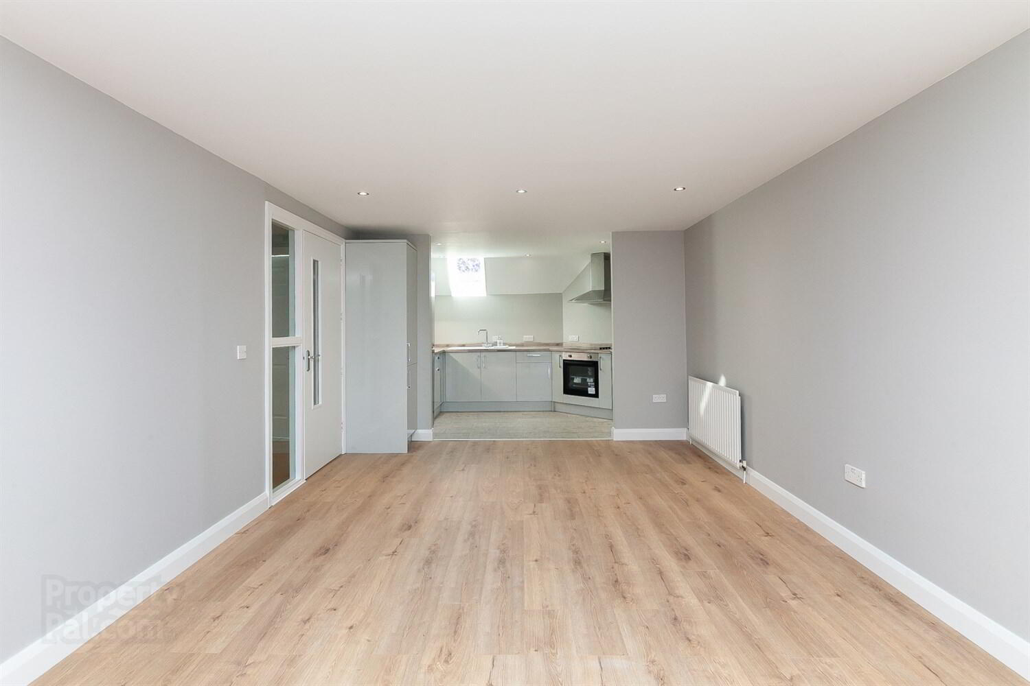 Apt 6 Terrace Cottage, 83 Lower Windsor Avenue 6 of 14