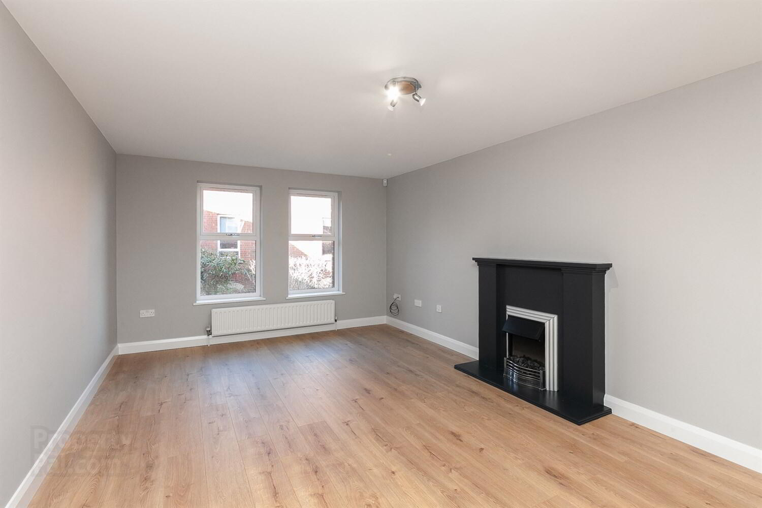 Apt 6 Terrace Cottage, 83 Lower Windsor Avenue 4 of 14