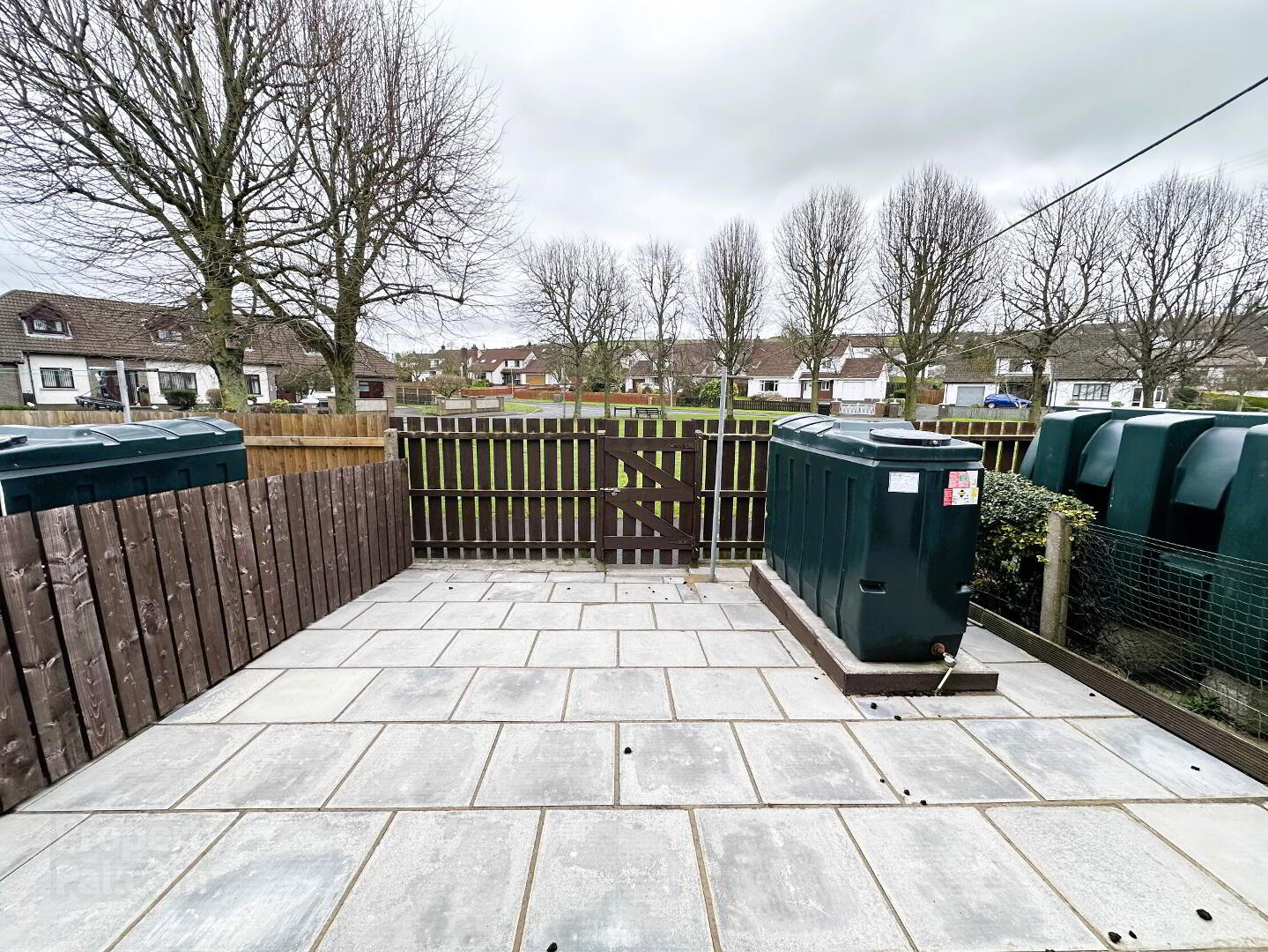 4 Woodside Park 12 of 14