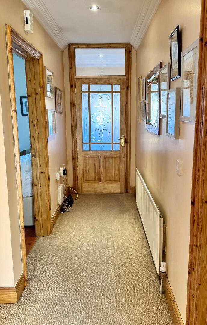 27 Blackthorn Manor 5 of 38