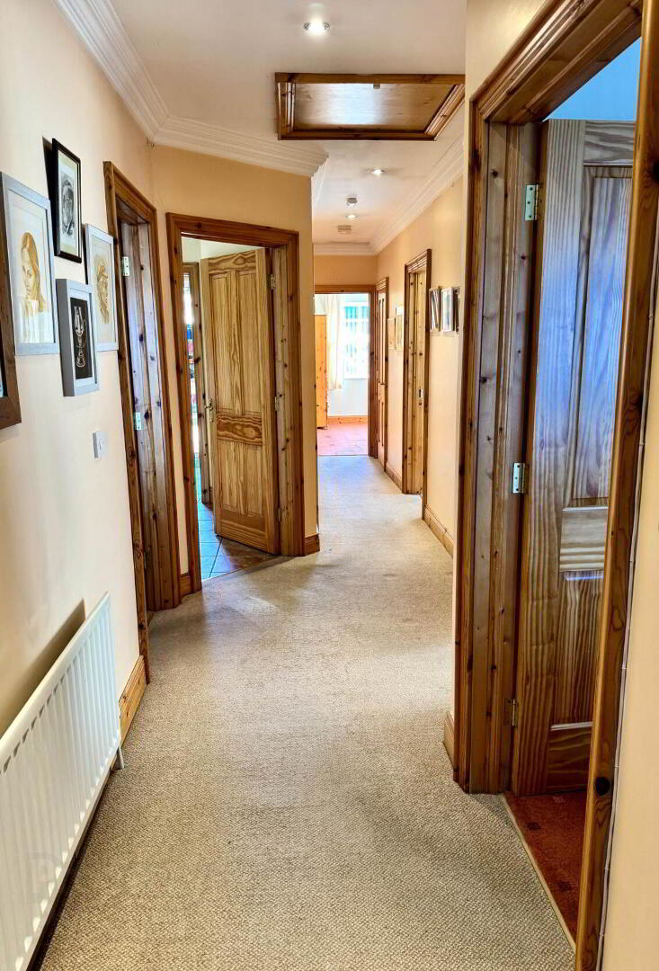 27 Blackthorn Manor 8 of 38