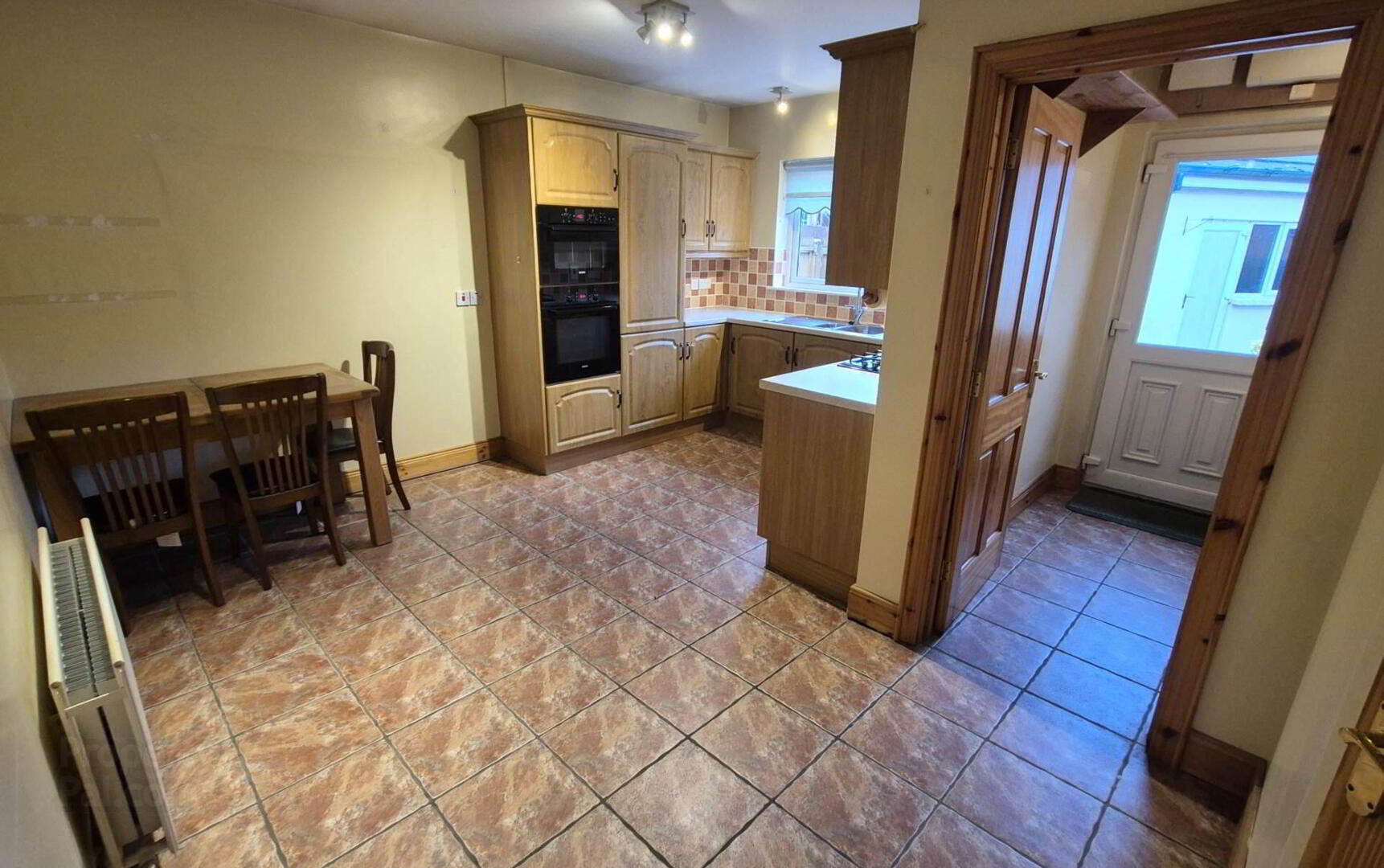 27 Blackthorn Manor 9 of 38