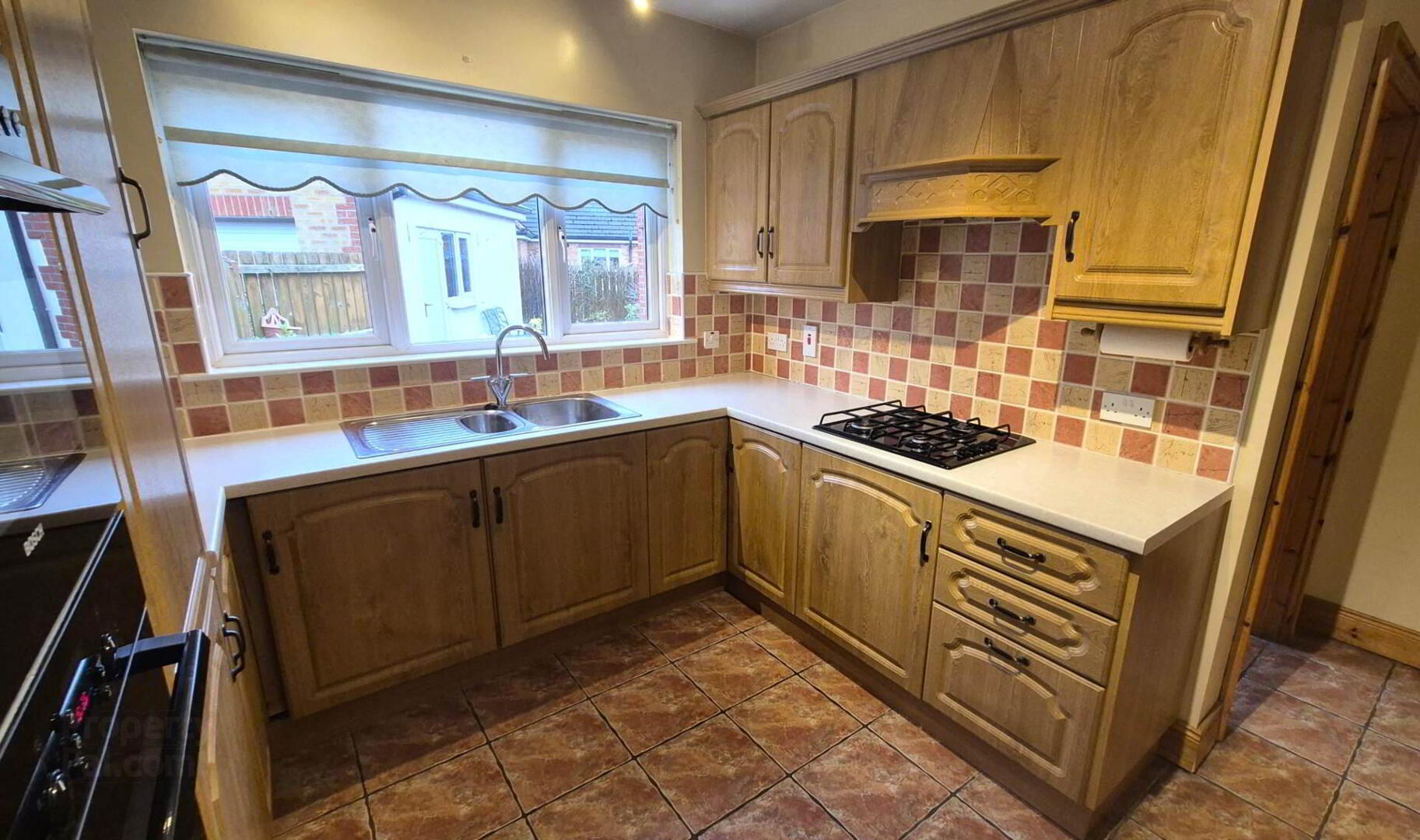 27 Blackthorn Manor 13 of 38