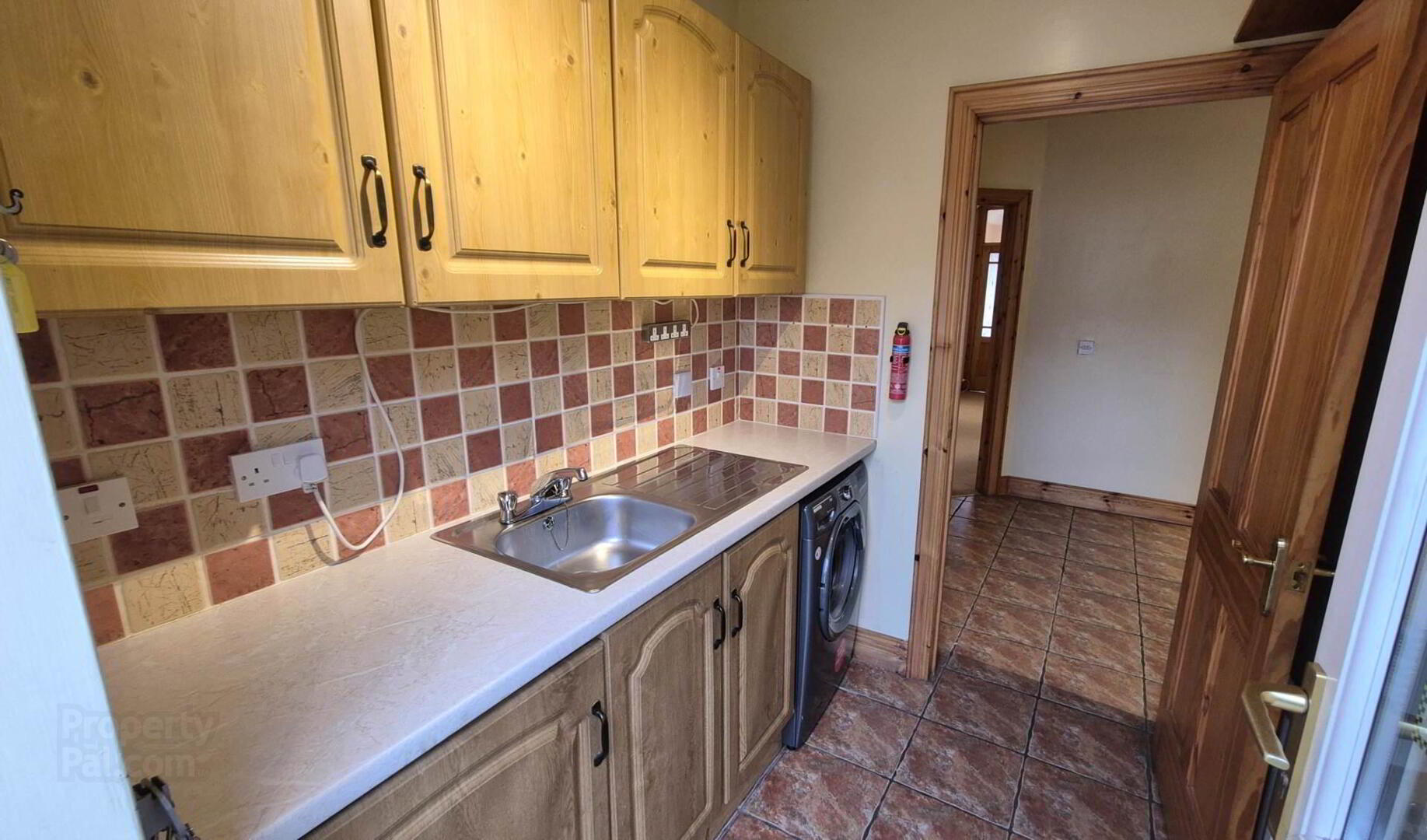 27 Blackthorn Manor 15 of 38