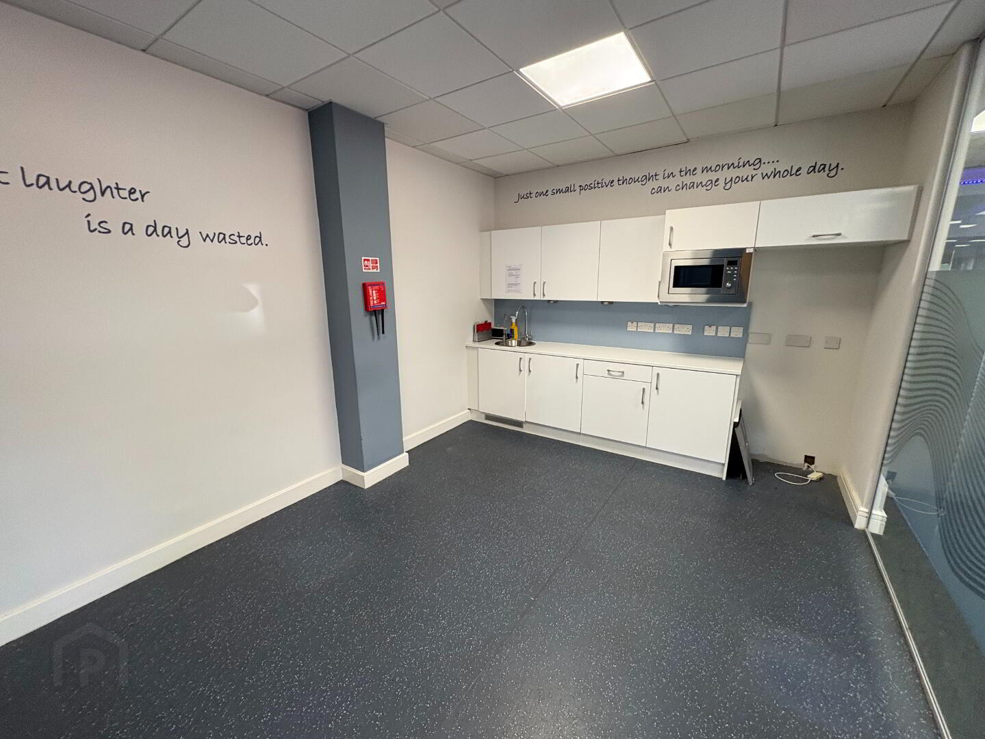 Fourth Floor, 65-67 Chichester Street 6 of 6
