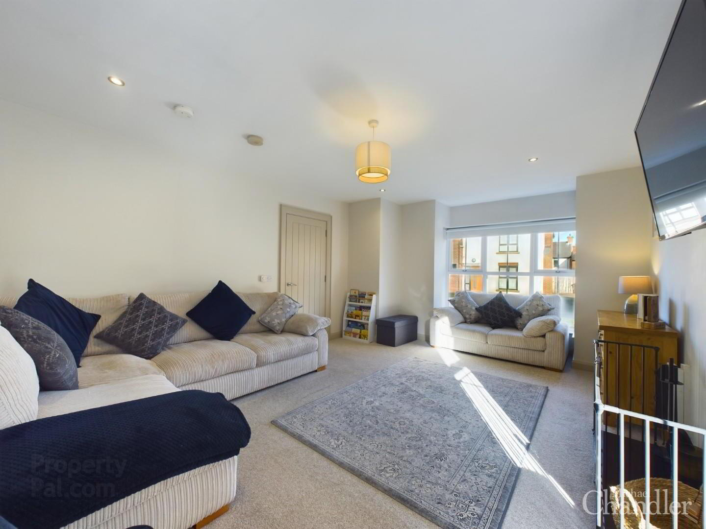15 Royal Ascot Mews 4 of 24