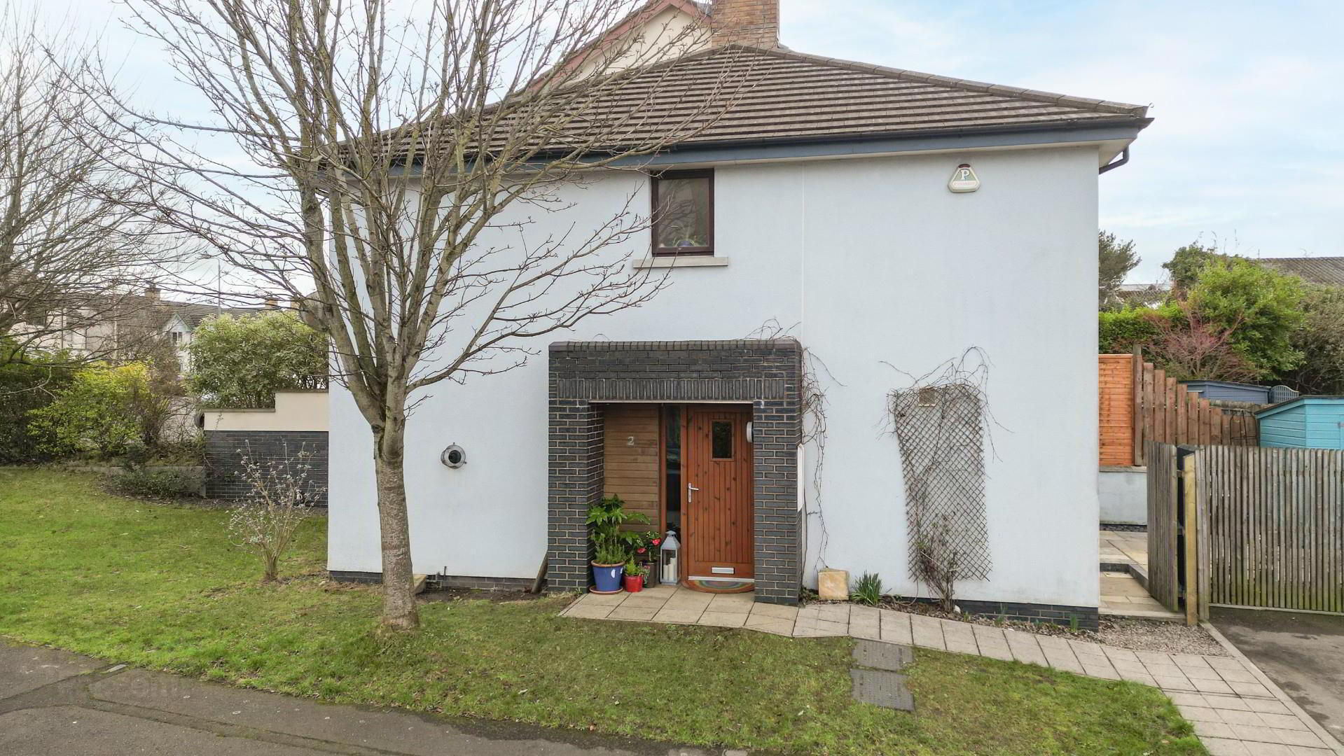 2 Shaftesbury Park 1 of 29