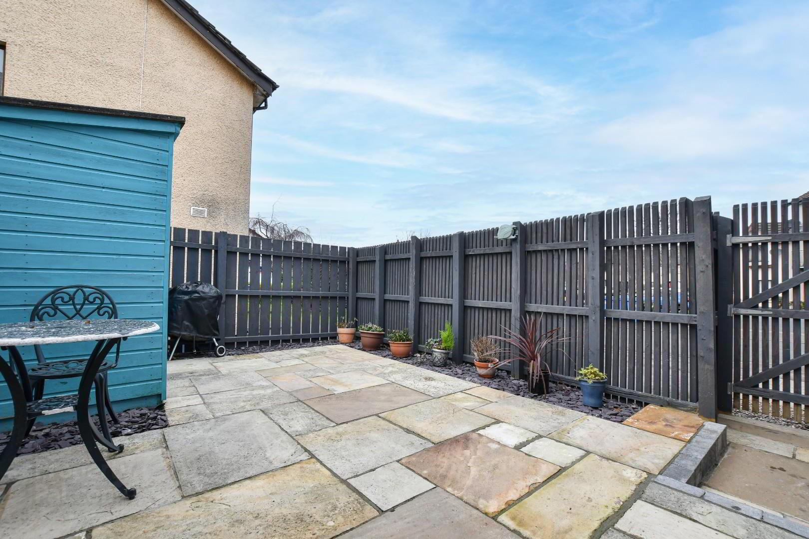 2 Shaftesbury Park 27 of 29