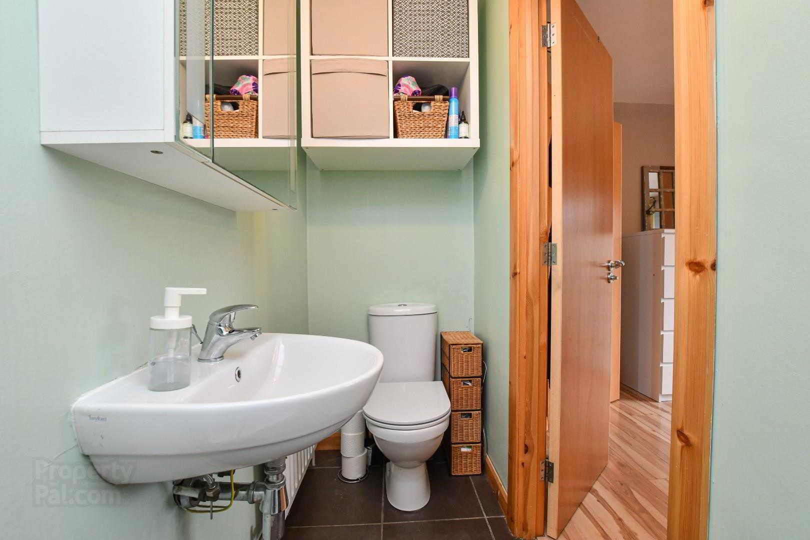 2 Shaftesbury Park 19 of 29