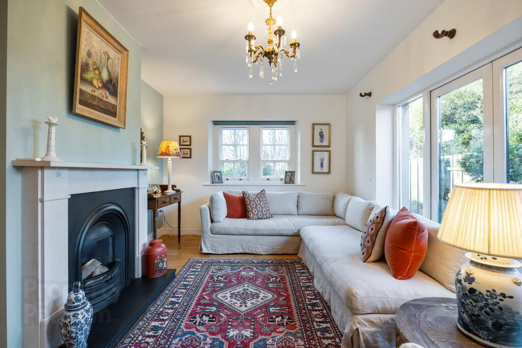 10 Eglantine Demesne Road 5 of 58