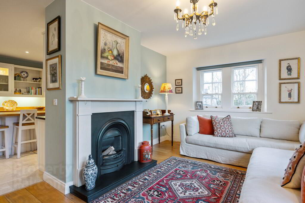 10 Eglantine Demesne Road 6 of 58