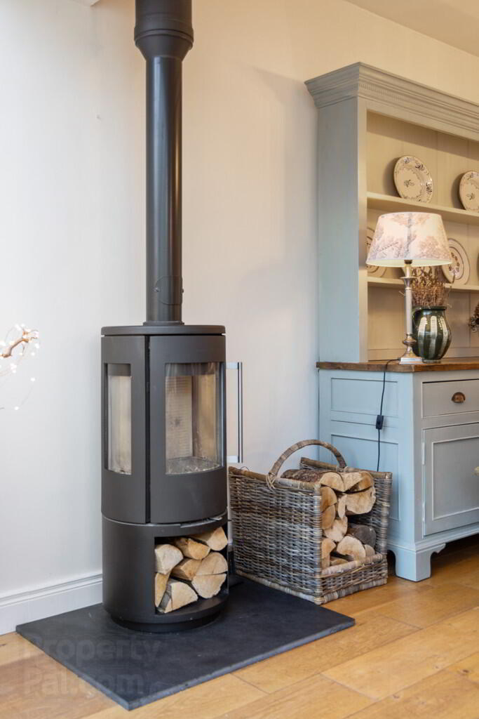 10 Eglantine Demesne Road 16 of 58