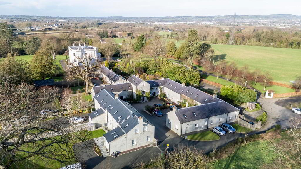 10 Eglantine Demesne Road 53 of 58