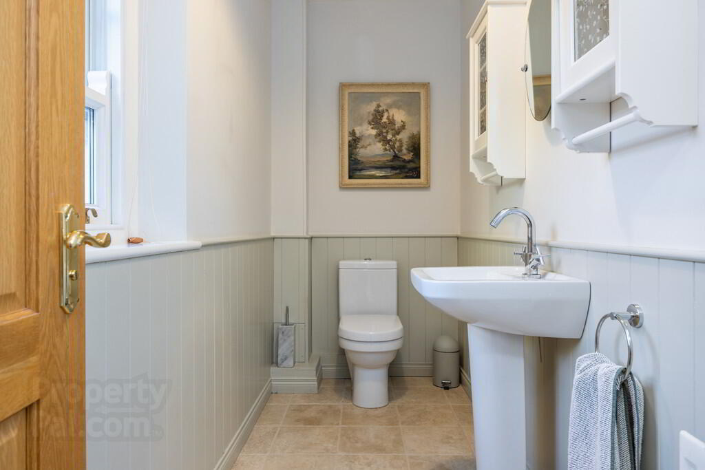 10 Eglantine Demesne Road 29 of 58