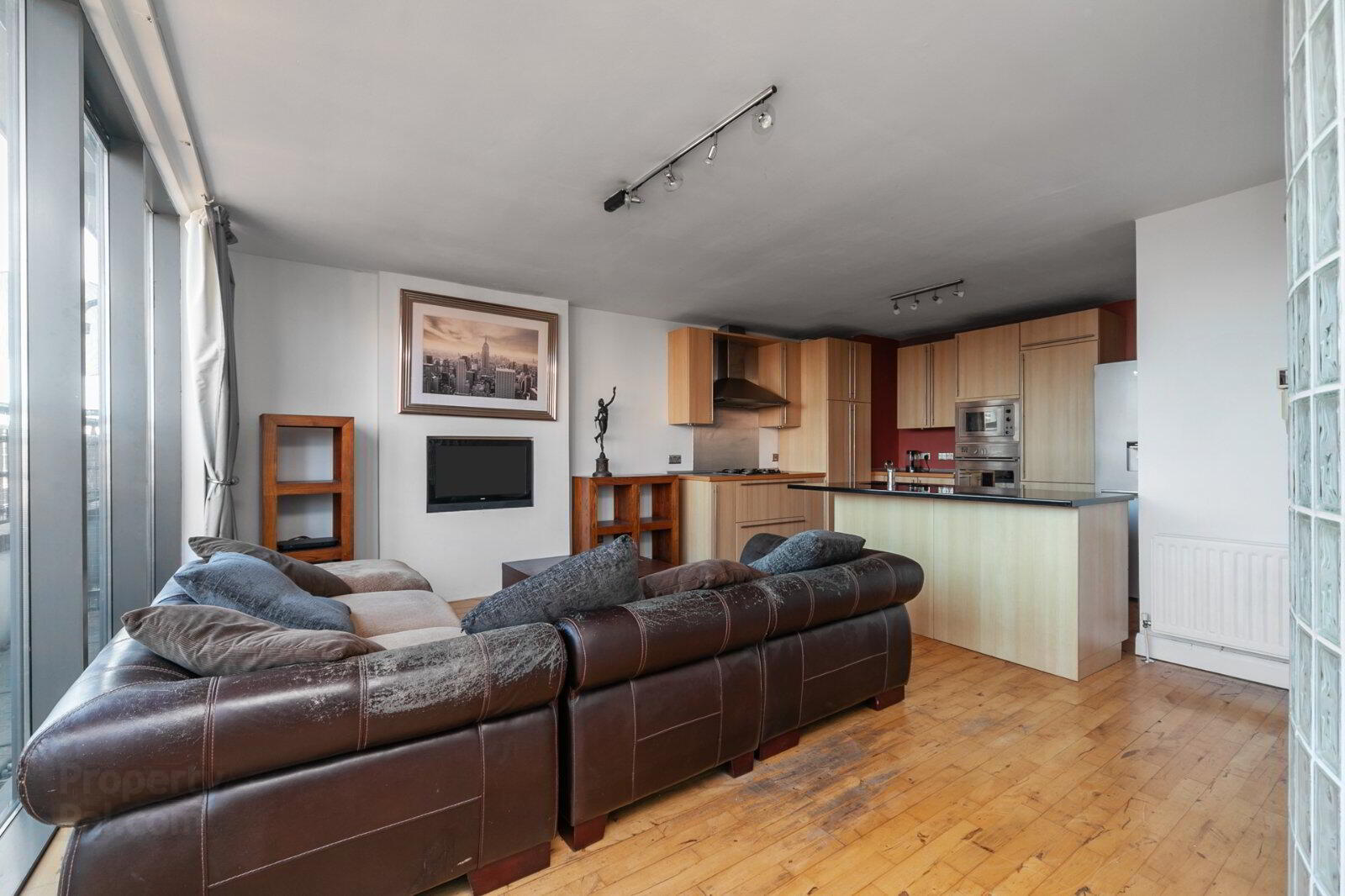 N4 Central Park, 33 Alfred Street 10 of 25
