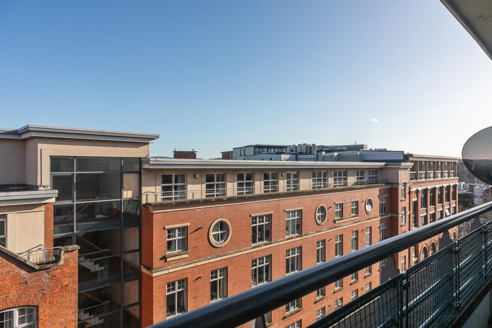 N4 Central Park, 33 Alfred Street 23 of 25