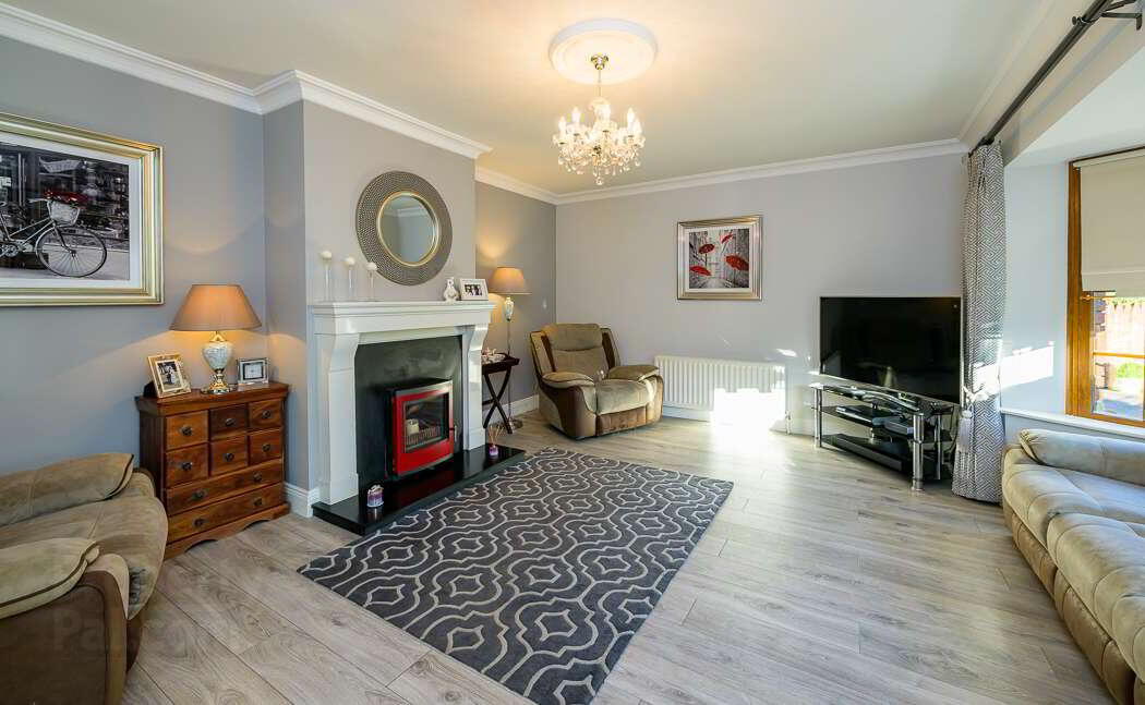 Brookfield House, Waters Lane 14 of 26