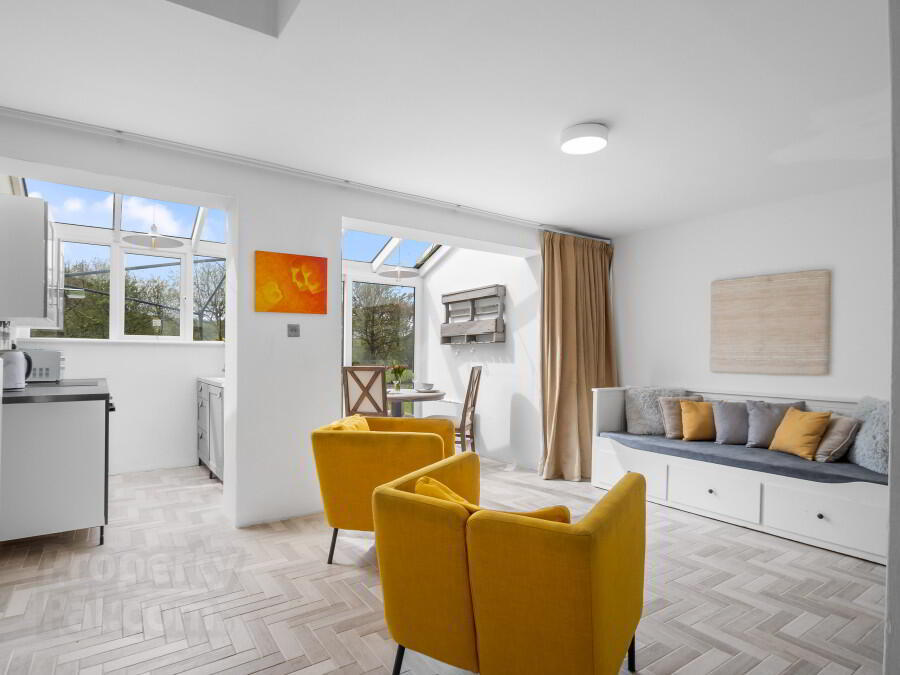 NO, 70 Clifden Glen 19 of 35